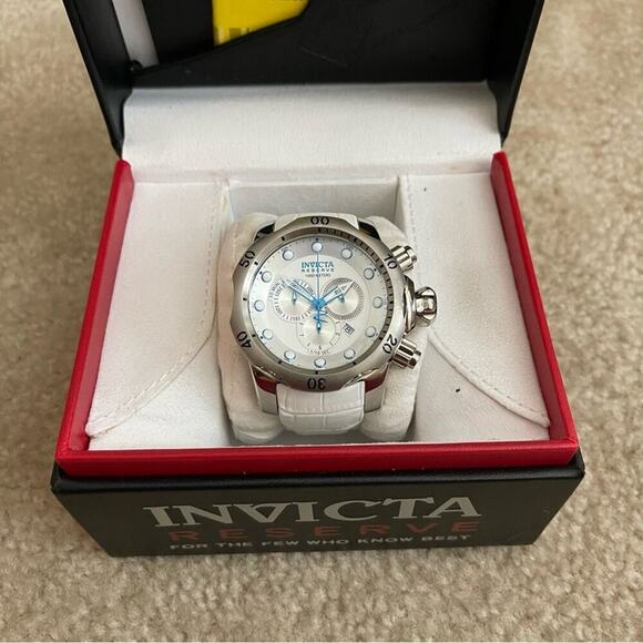New Invicta Reserve Venom 22007 Limited Edition White Leather Swiss Quartz Watch - Picture 3 of 16